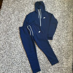Men’s Nike Tracksuit
